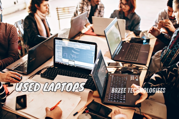 Group of students using affordable used laptops from BrZee Technologiees in Gandhipuram, Coimbatore, highlighting reliable and budget-friendly tech solutions